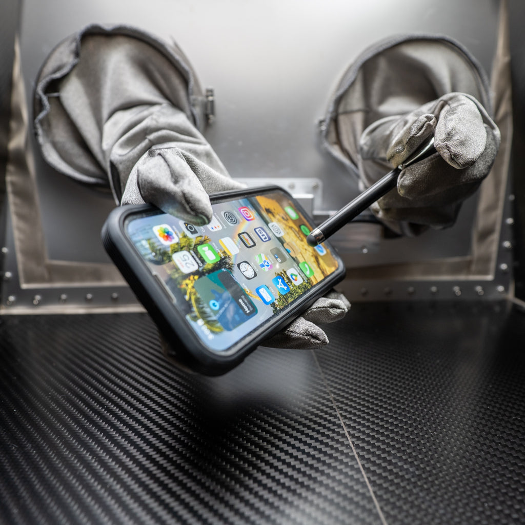 BlockBox Touch Pro dual conductive gloves