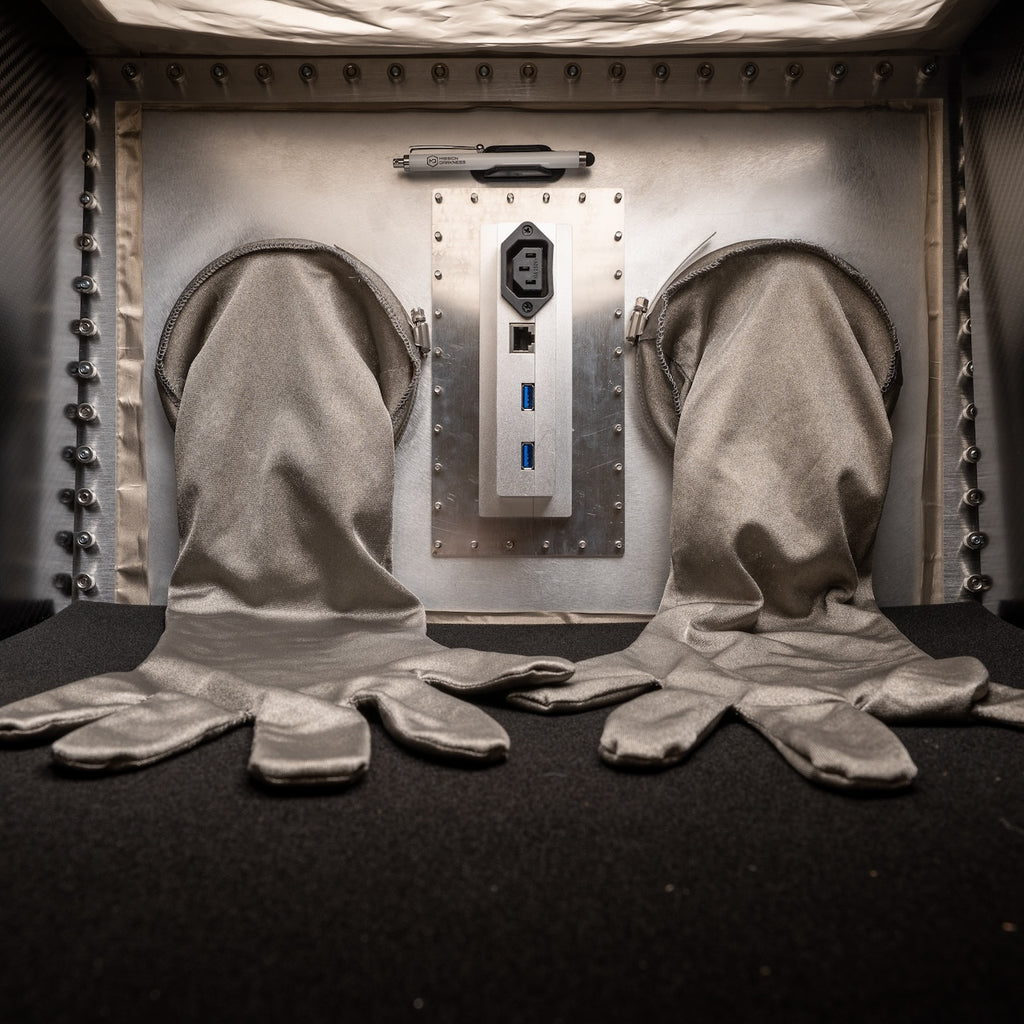 Mission Darkness™ BlockBox Touch Pro – MOS Equipment